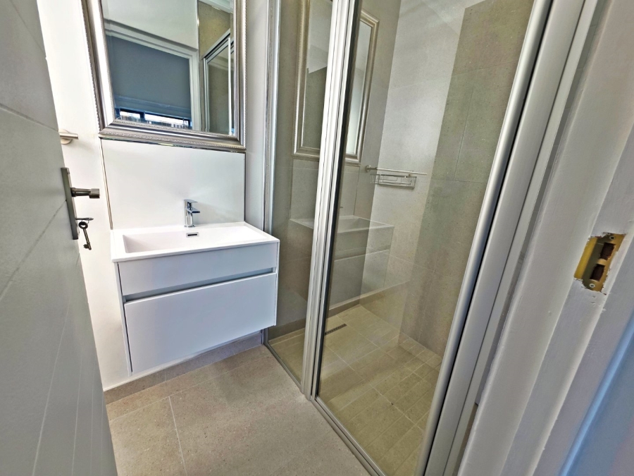 To Let 4 Bedroom Property for Rent in Parklands Western Cape